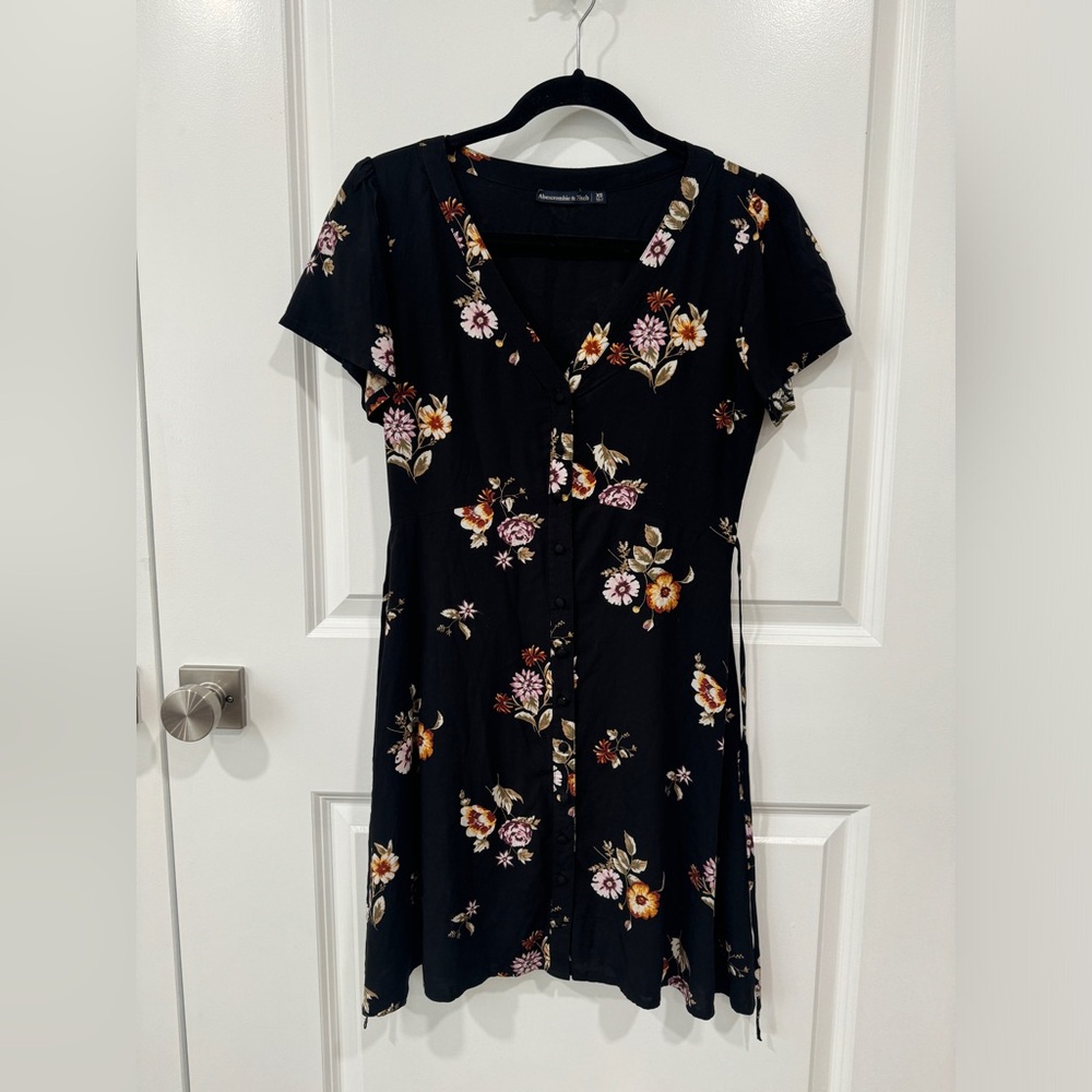 Abercrombie & Fitch Floral Dress XS